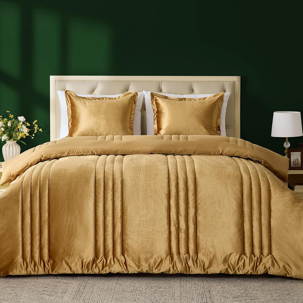 Bedding Comforter Set Queen Size 3 Pieces-Luxury Shiny Gold Striped Lightweight Bedroom Down Comforter Queen Size,Soft Velvet Bed Set for Winter with 2 Pillow Shams